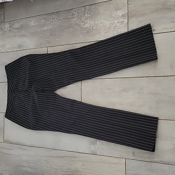 Lauren Ralph Lauren Cameron pin stripe suit in black panties  2 jacket size 4 - Picture 8 of 10